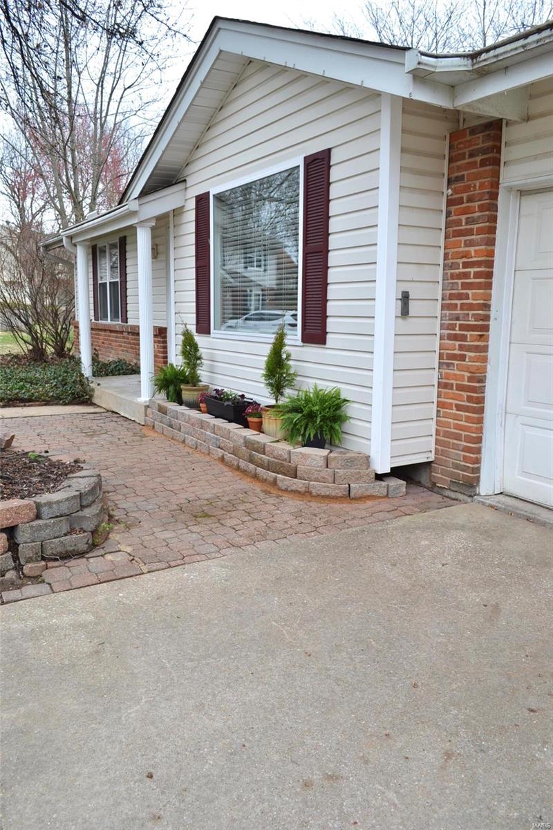 2nd image of 26 Dorchester Ct, Saint Peters, MO 63376 | MLS# MIS20018900