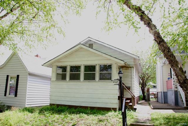 Homes for sale in Saint Louis, MO | 4724 Hummel Ave, Saint Louis, MO 63116 | MLS# MIS20030247