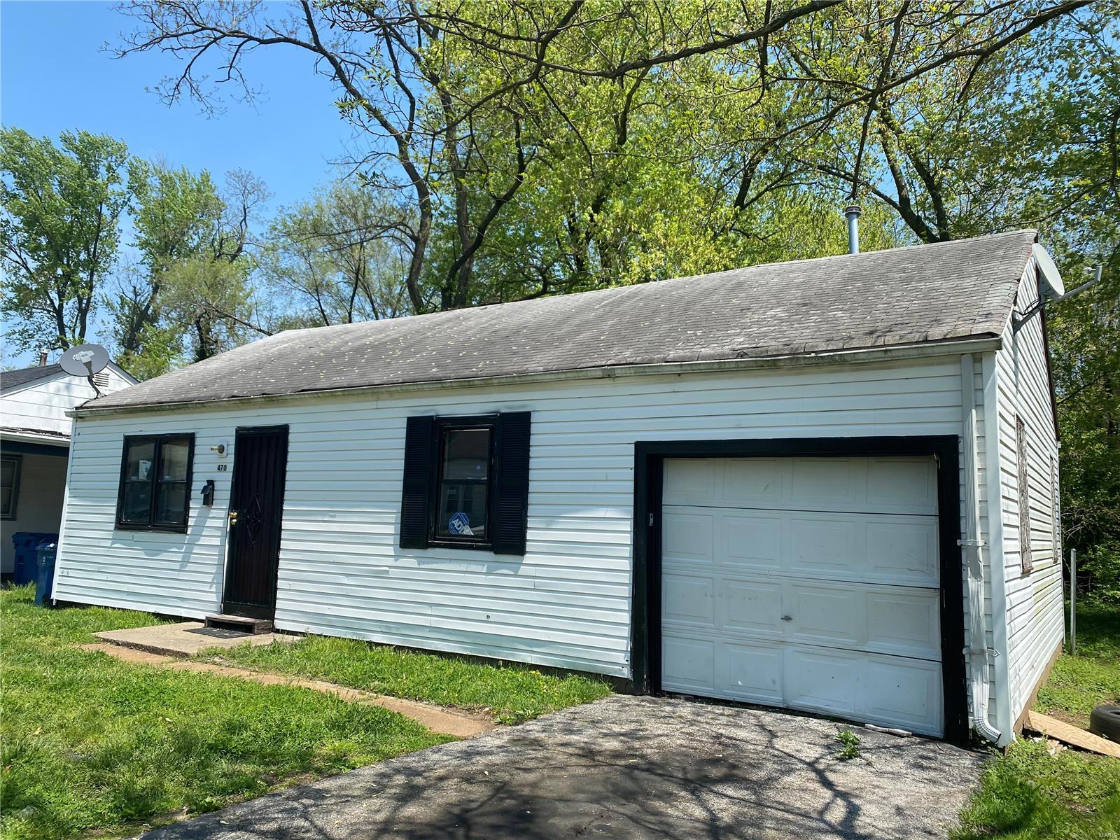 Homes for sale in Saint Louis, MO | 470 Mueller Ave, Saint Louis, MO 63135 | MLS# MIS20030254