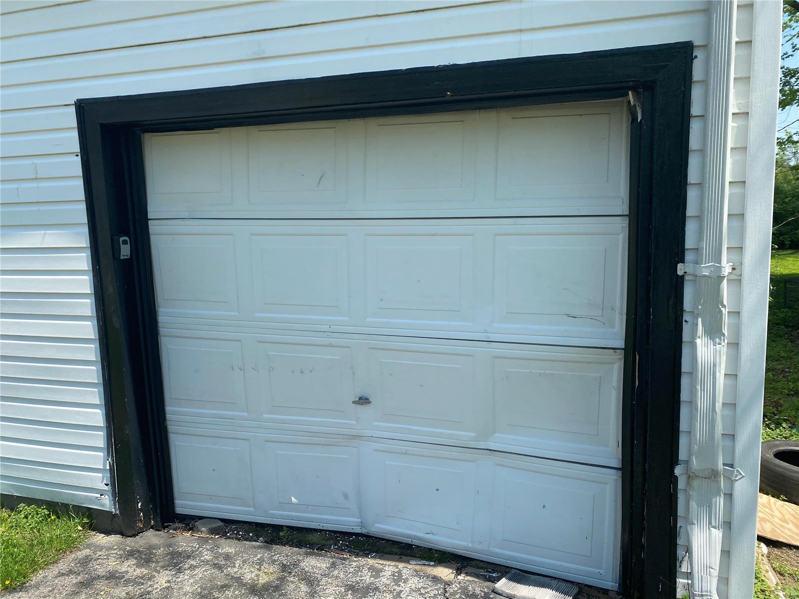 Homes for sale in Saint Louis, MO | 470 Mueller Ave, Saint Louis, MO 63135 | MLS# MIS20030254