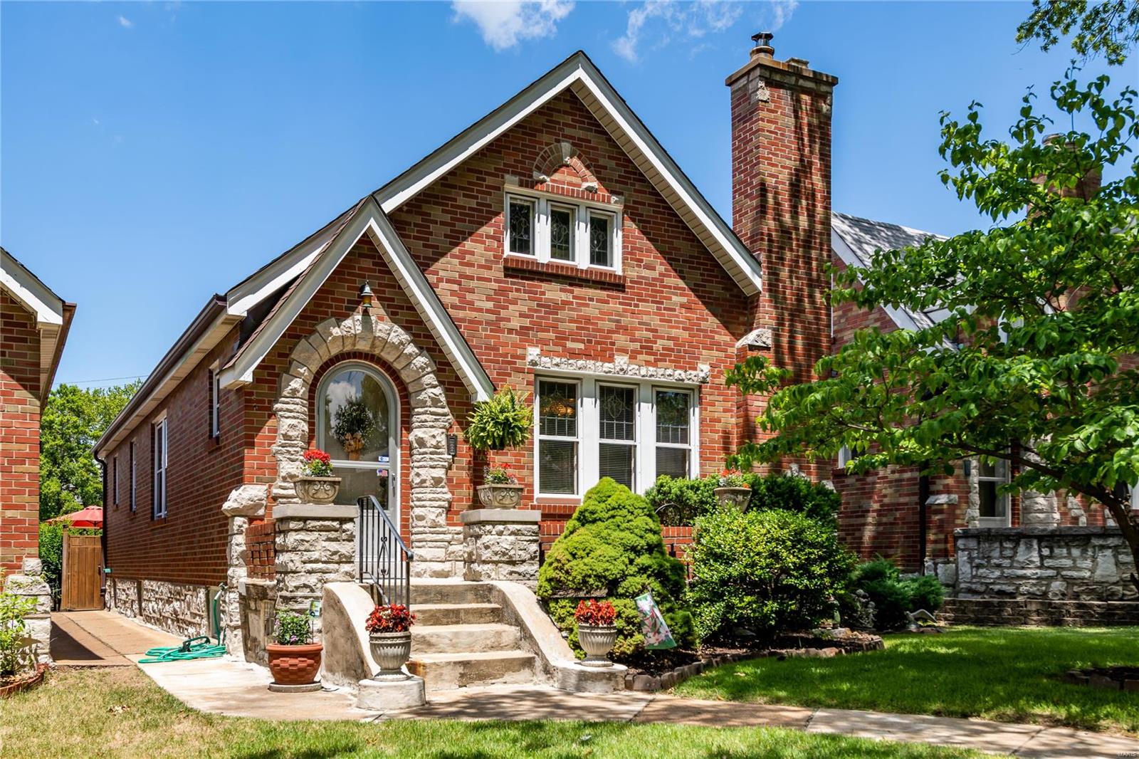 Homes for sale in Saint Louis, MO | 6341 Bancroft Ave, Saint Louis, MO 63109 | MLS# MIS20039617