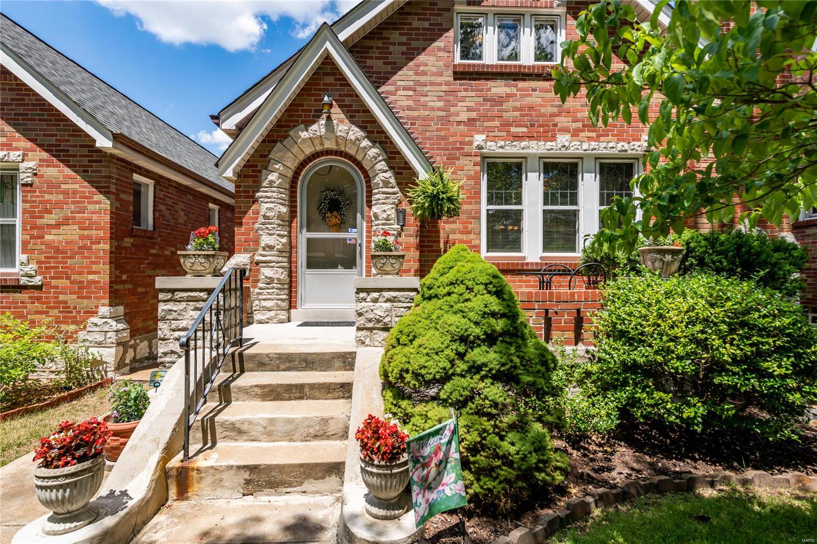 Homes for sale in Saint Louis, MO | 6341 Bancroft Ave, Saint Louis, MO 63109 | MLS# MIS20039617