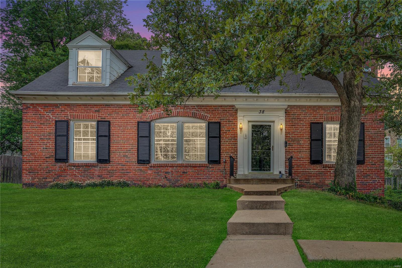 Homes for sale in Saint Louis, MO | 38 Chafford Woods, Saint Louis, MO 63144 | MLS# MIS20041991