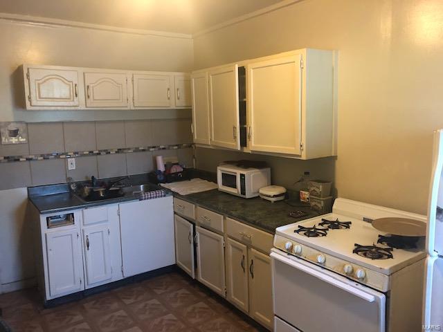 Homes for sale in Saint Louis, MO | 4215 Shreve Ave, Saint Louis, MO 63115 | MLS# MIS21003201