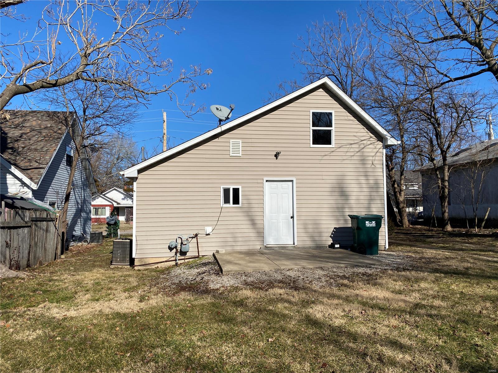Homes for sale in Lebanon, MO | 363 N Jackson Ave, Lebanon, MO 65536 | MLS# MIS21007435
