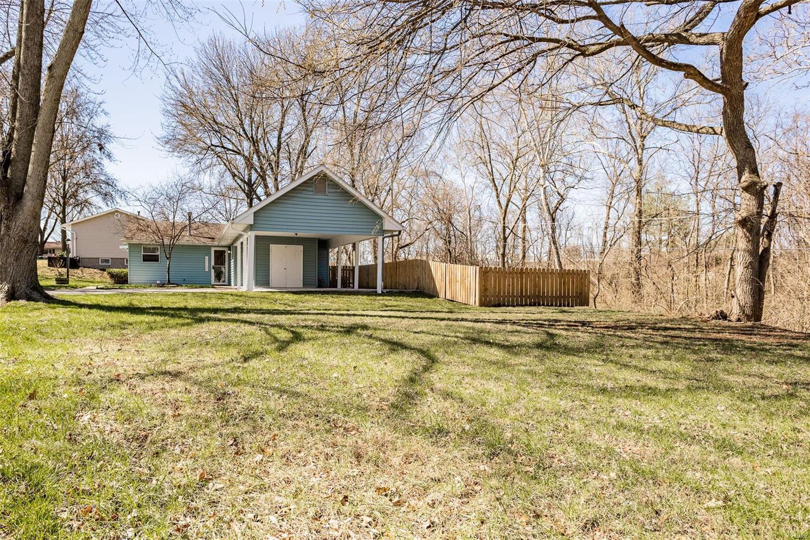 Homes for sale in Saint Charles, MO | 3373 Clemens Dr, Saint Charles, MO 63301 | MLS# MIS21017387