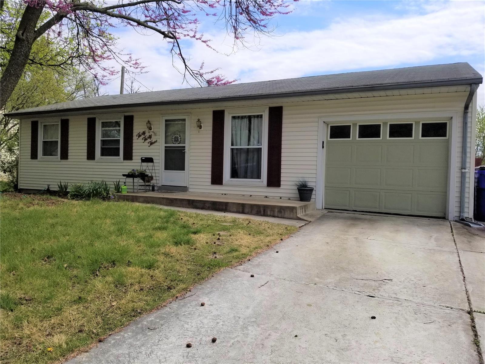 Homes for sale in Saint Charles, MO | 3033 Saint Babette Ln, Saint Charles, MO 63301 | MLS# MIS21023372