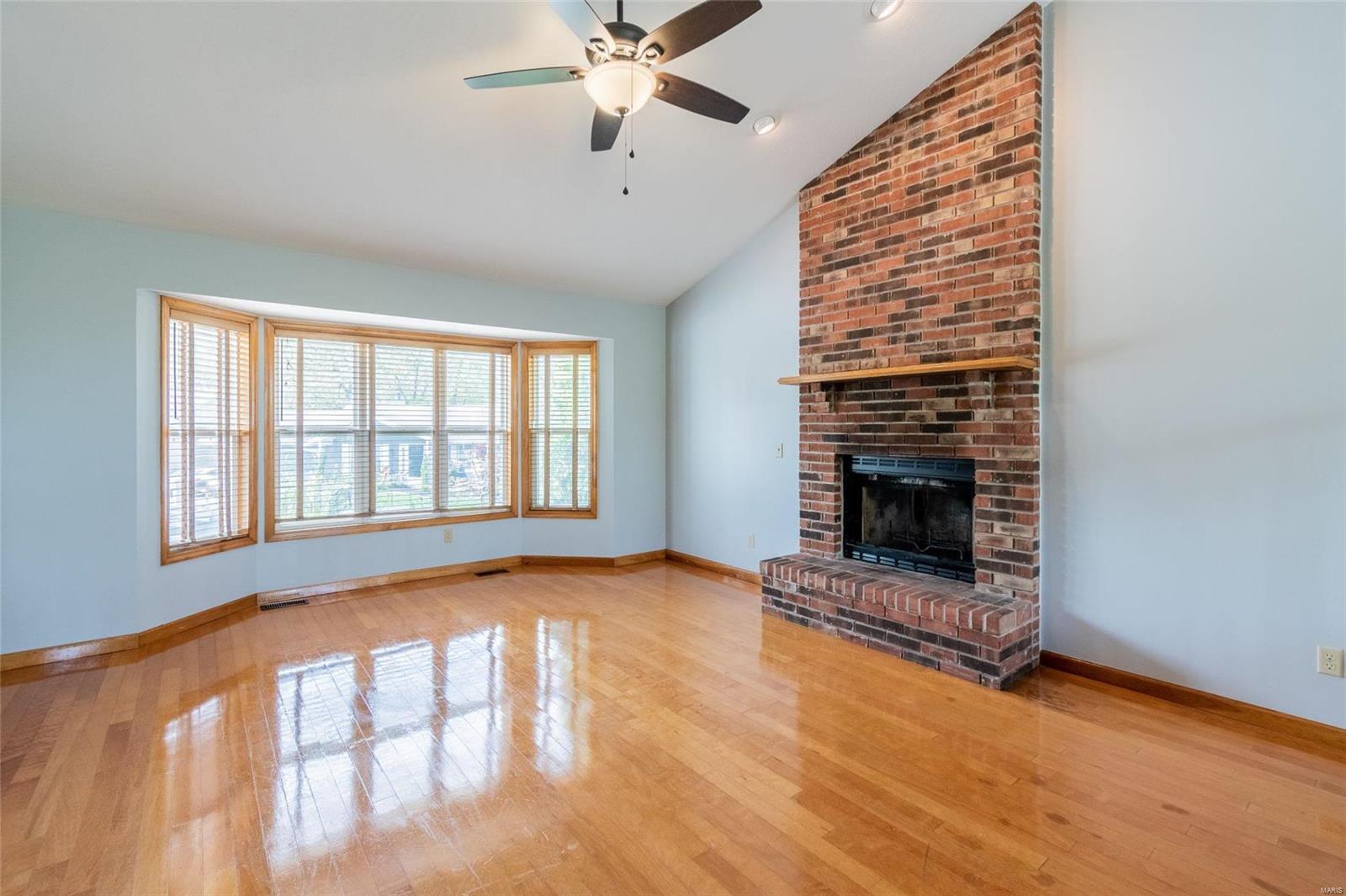 Homes for sale in Lake Saint Louis, MO | 1216 Flagstone Ter, Lake Saint Louis, MO 63367 | MLS# MIS21025839