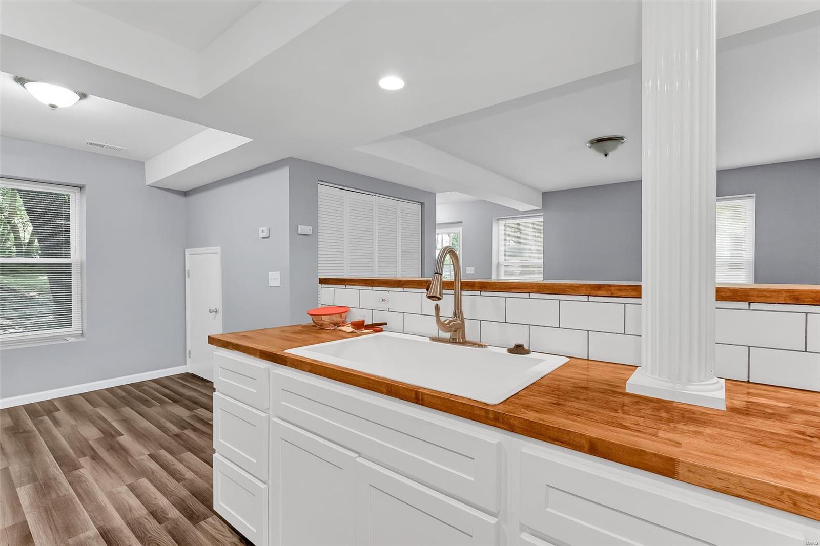 Homes for sale in Saint Ann, MO | 4131 Wright Ave, Saint Ann, MO 63074 | MLS# MIS21026371