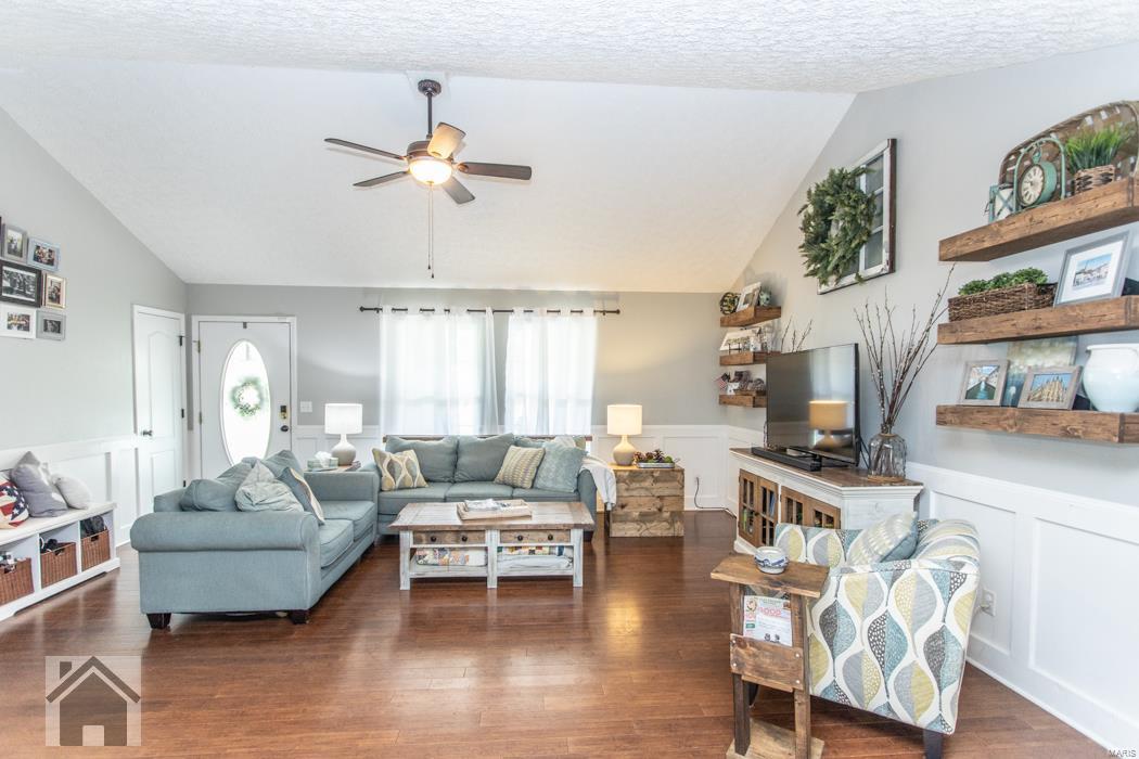 Homes for sale in Saint Robert, MO | 20250 Hyatt Ln, Saint Robert, MO 65584 | MLS# MIS21033158