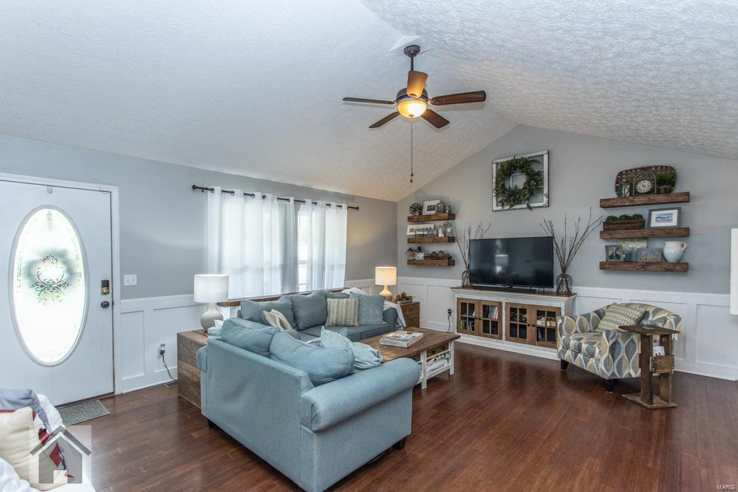 Homes for sale in Saint Robert, MO | 20250 Hyatt Ln, Saint Robert, MO 65584 | MLS# MIS21033158