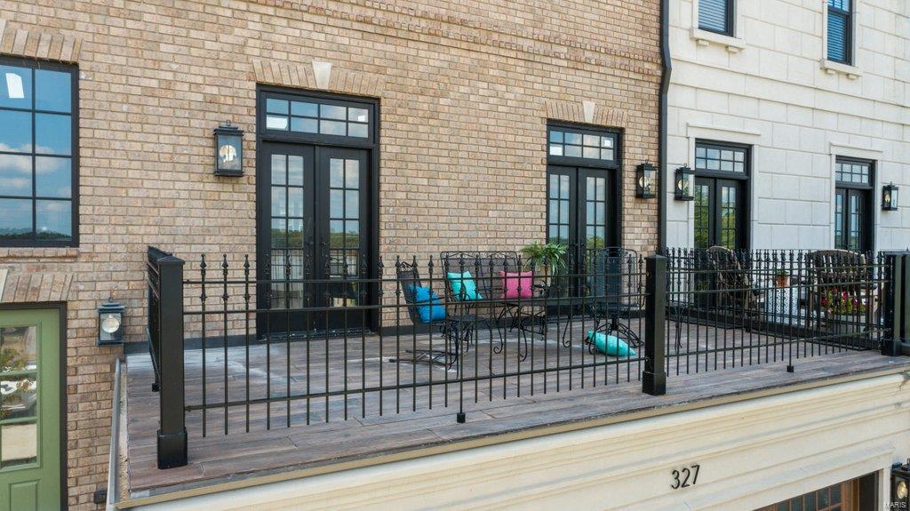 Homes for sale in Cape Girardeau, MO | 327 N Main St, Cape Girardeau, MO 63701 | MLS# MIS21047865