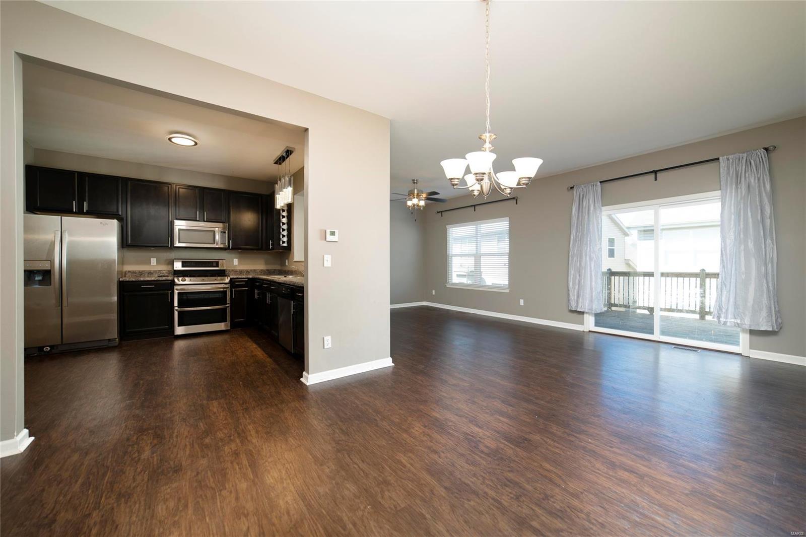 2nd image of 1715 Coupru Ct, Saint Peters, MO 63376 | MLS# MIS21062767