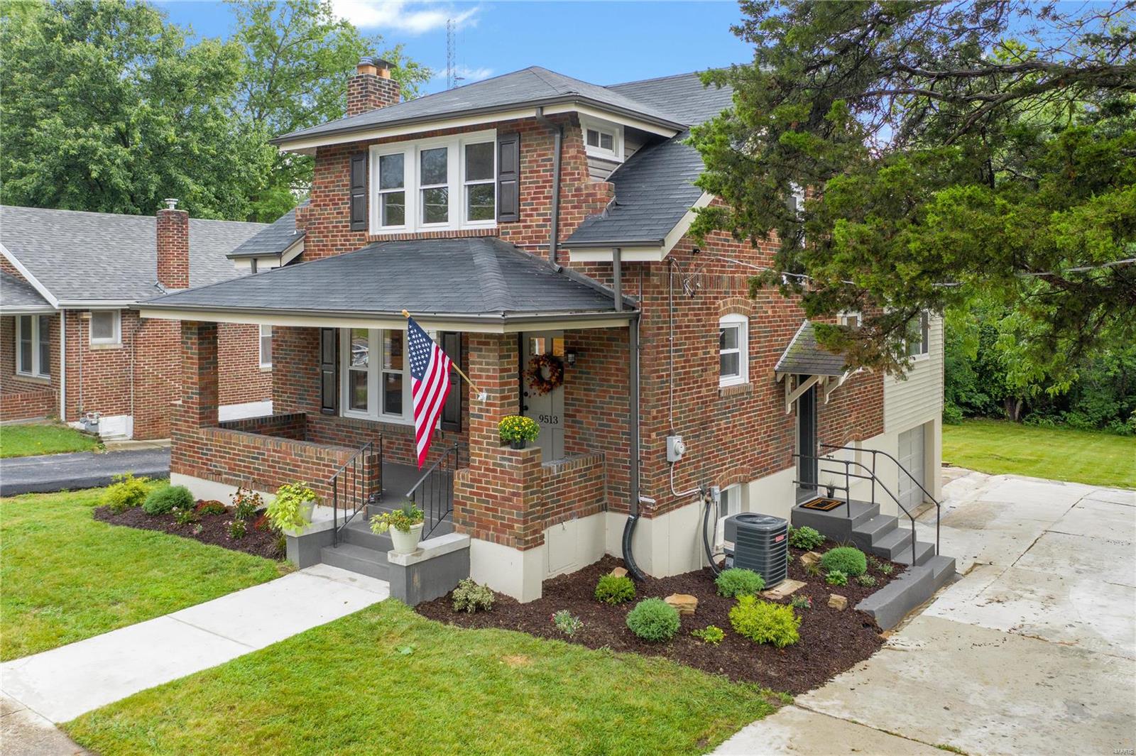 Homes for sale in Saint Louis, MO | 9513 Sappington Rd, Saint Louis, MO 63126 | MLS# MIS21064862