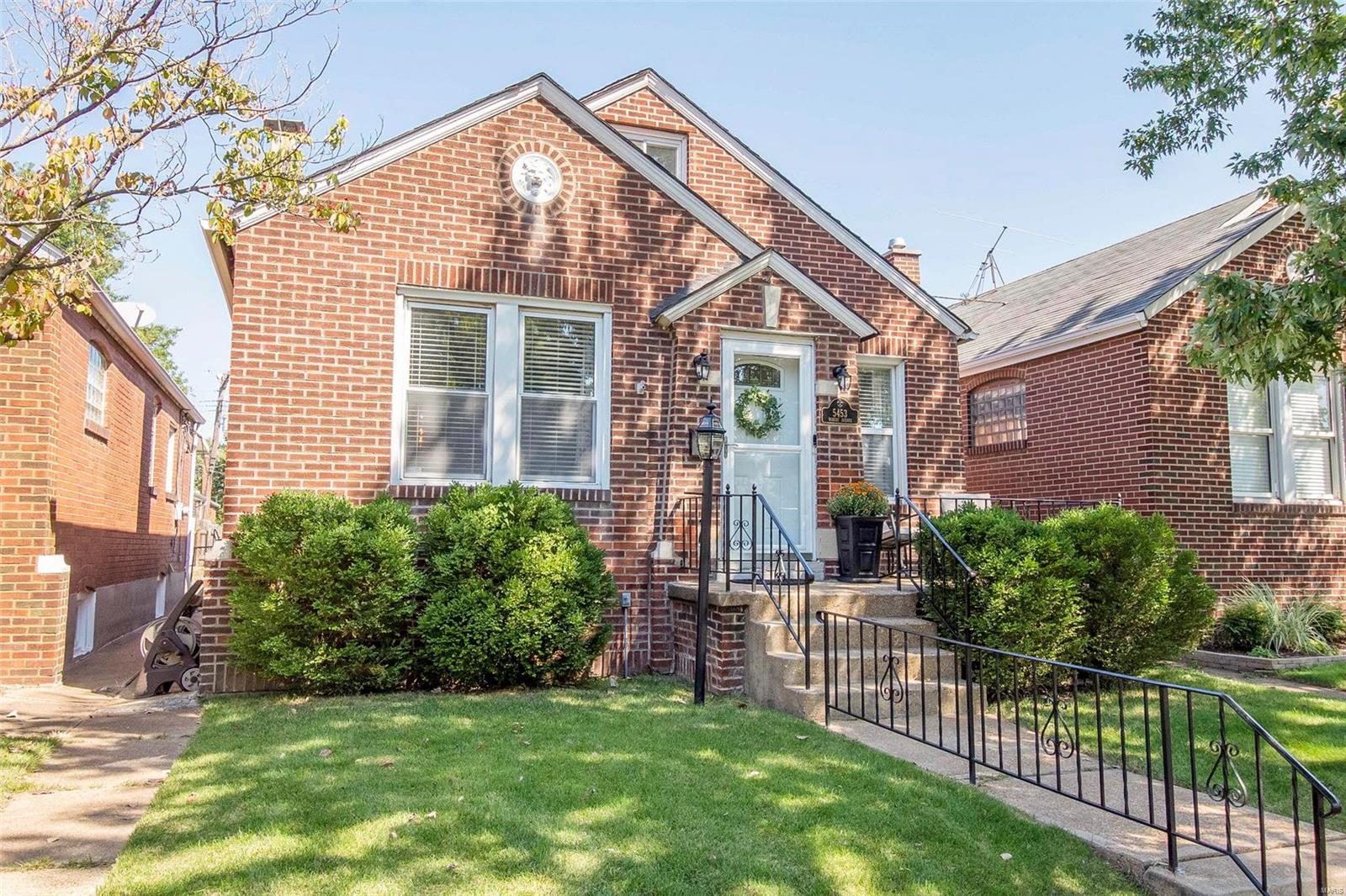 Homes for sale in Saint Louis, MO | 5453 Robert Ave, Saint Louis, MO 63109 | MLS# MIS21066634