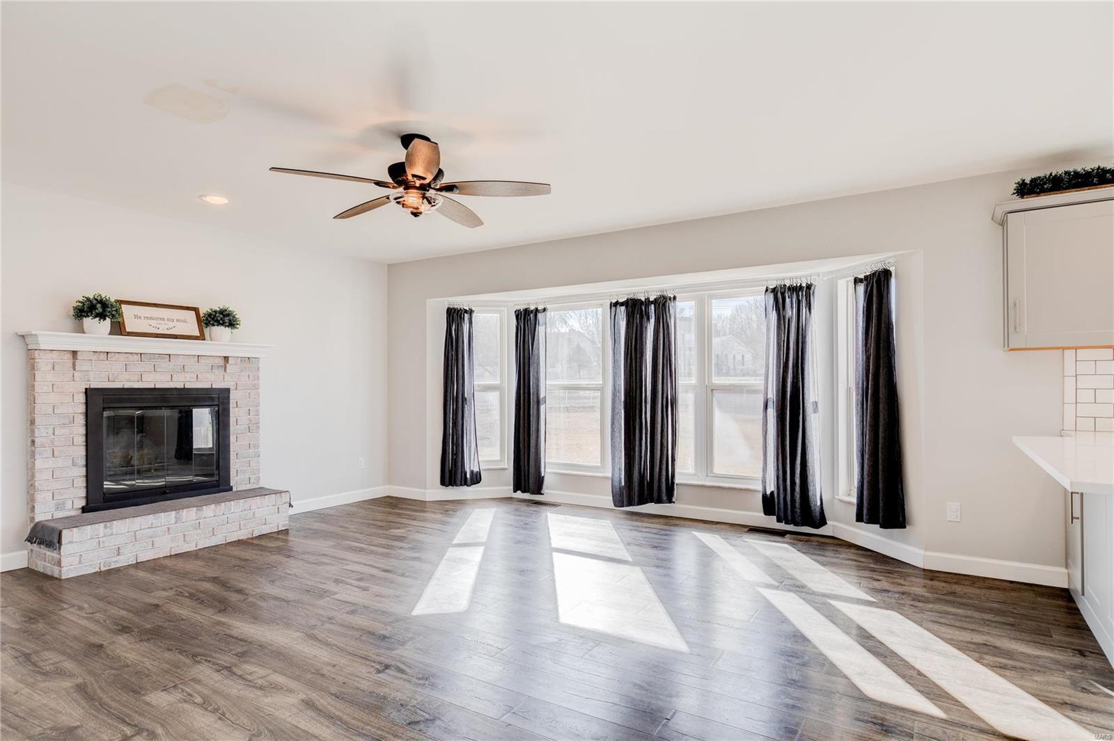 3rd image of 48 Macey Lynne Ct, Saint Peters, MO 63376 | MLS# MIS22003627