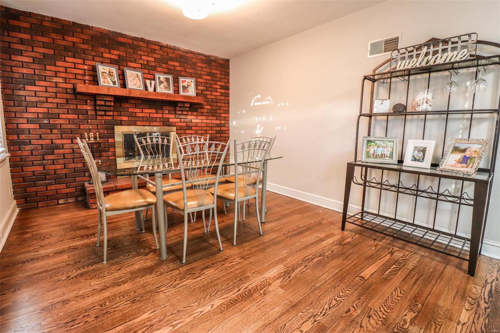 Homes for sale in Saint Louis, MO | 8628 Charlton Ln, Saint Louis, MO 63123 | MLS# MIS22007755