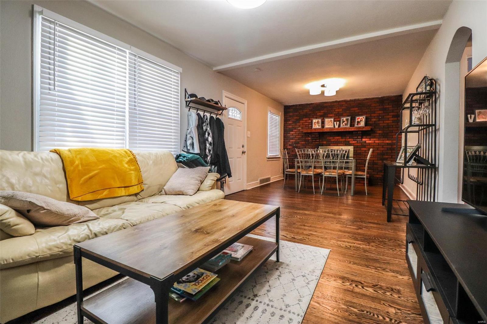 Homes for sale in Saint Louis, MO | 8628 Charlton Ln, Saint Louis, MO 63123 | MLS# MIS22007755