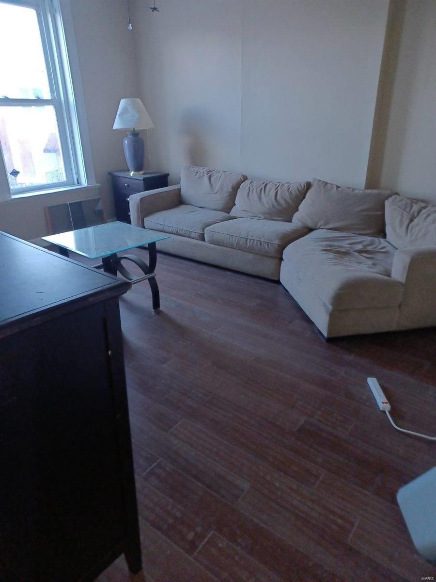 Homes for sale in Saint Louis, MO | 4501 Mary Ave, Saint Louis, MO 63107 | MLS# MIS22016159