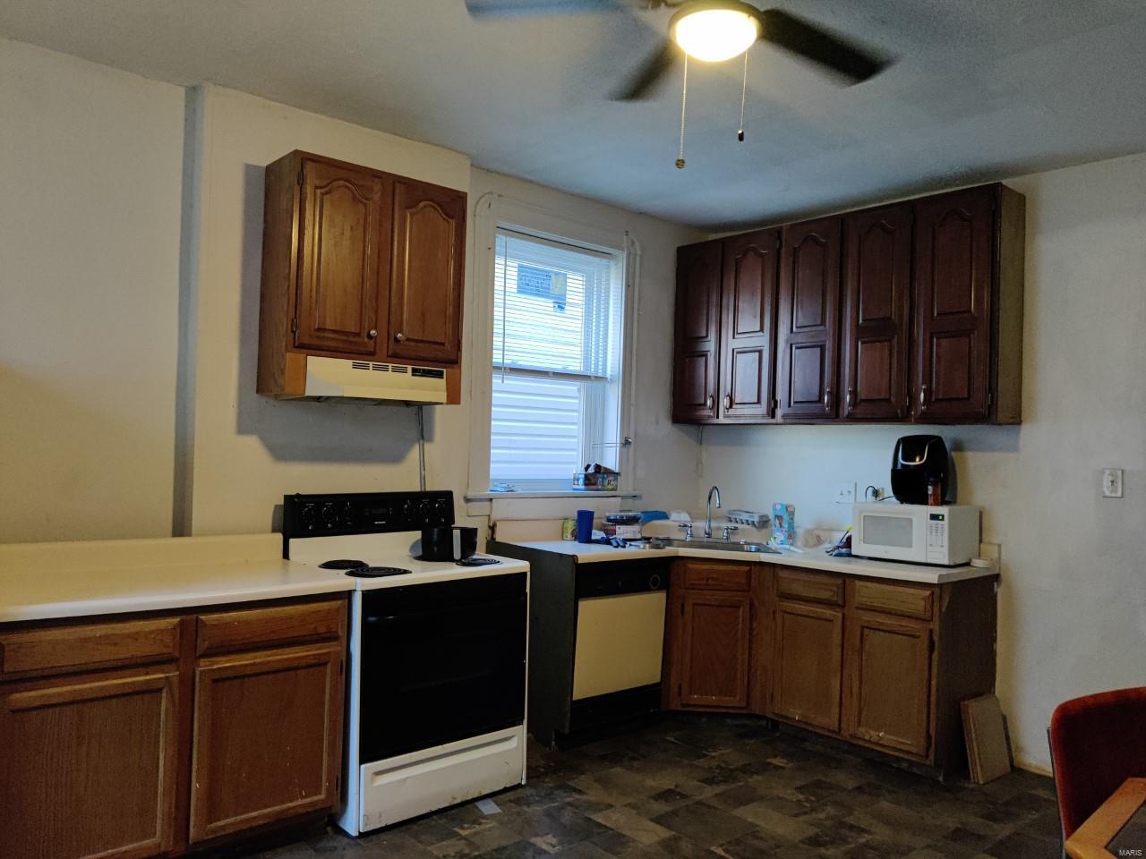 Homes for sale in Saint Louis, MO | 4501 Mary Ave, Saint Louis, MO 63107 | MLS# MIS22016159