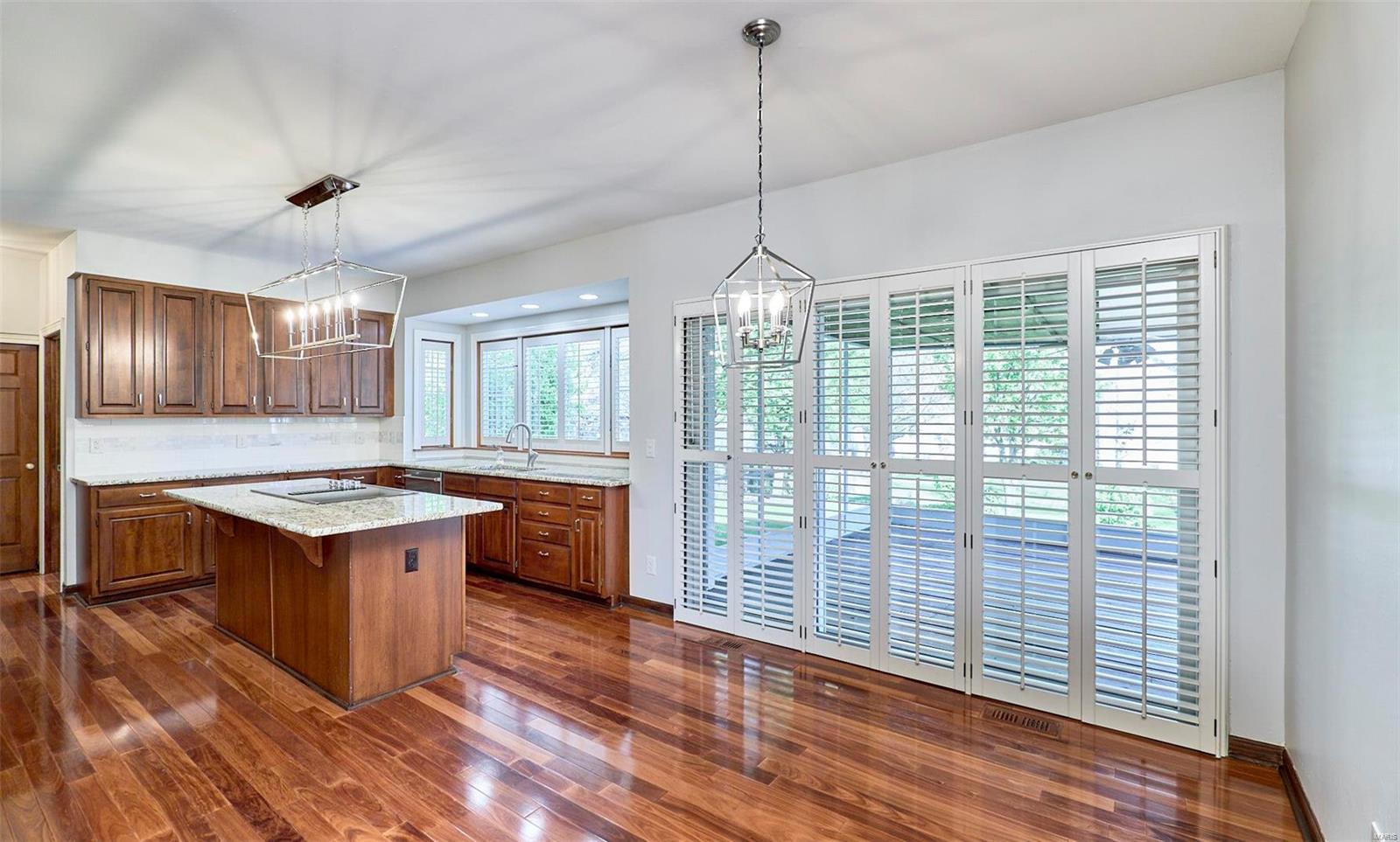 4th image of 2700 Sunny Meadows Dr, Saint Charles, MO 63303 | MLS# MIS22021839