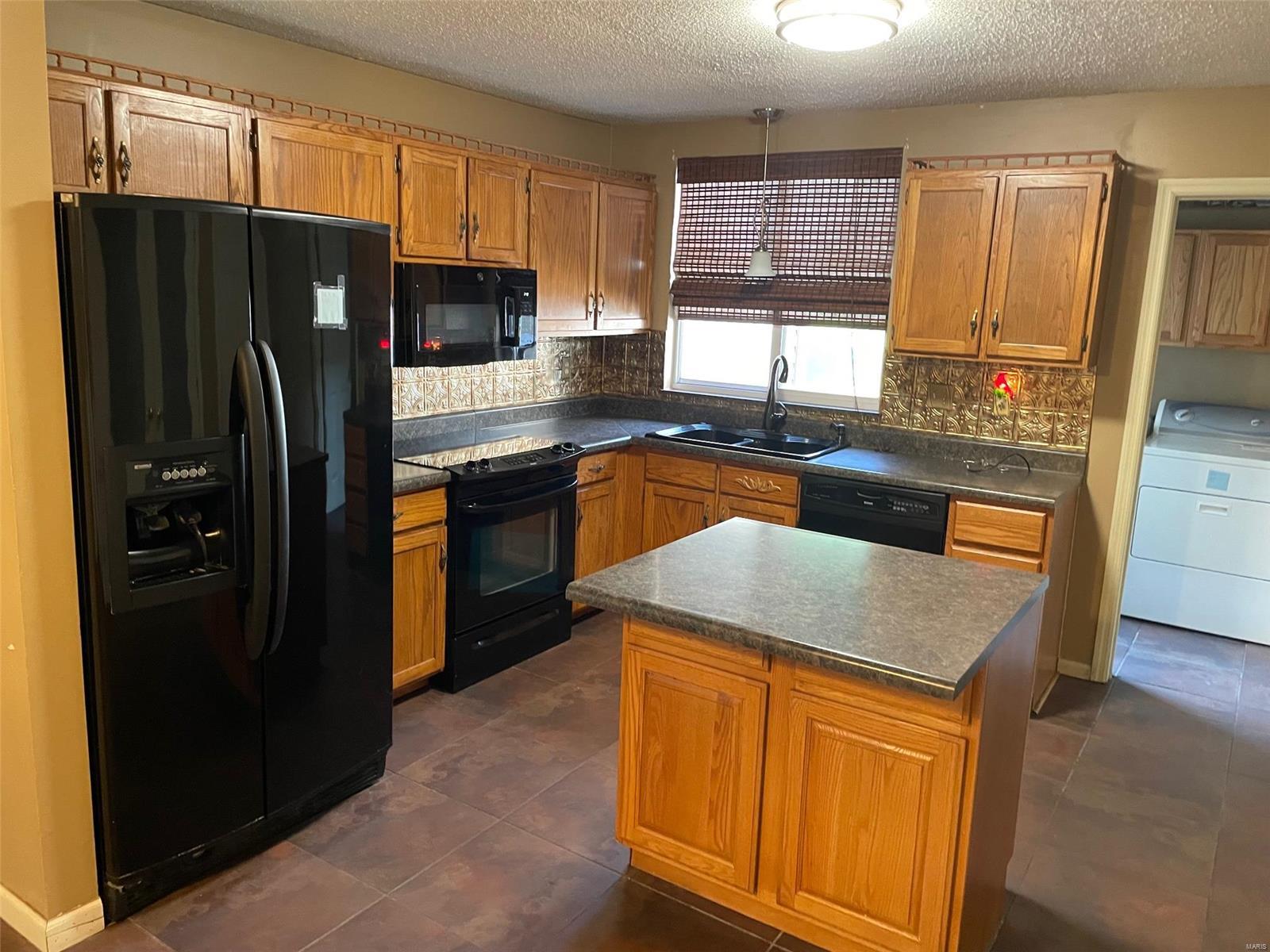 4th image of 11 Eagle Chase Ct, Saint Peters, MO 63376 | MLS# MIS22024794