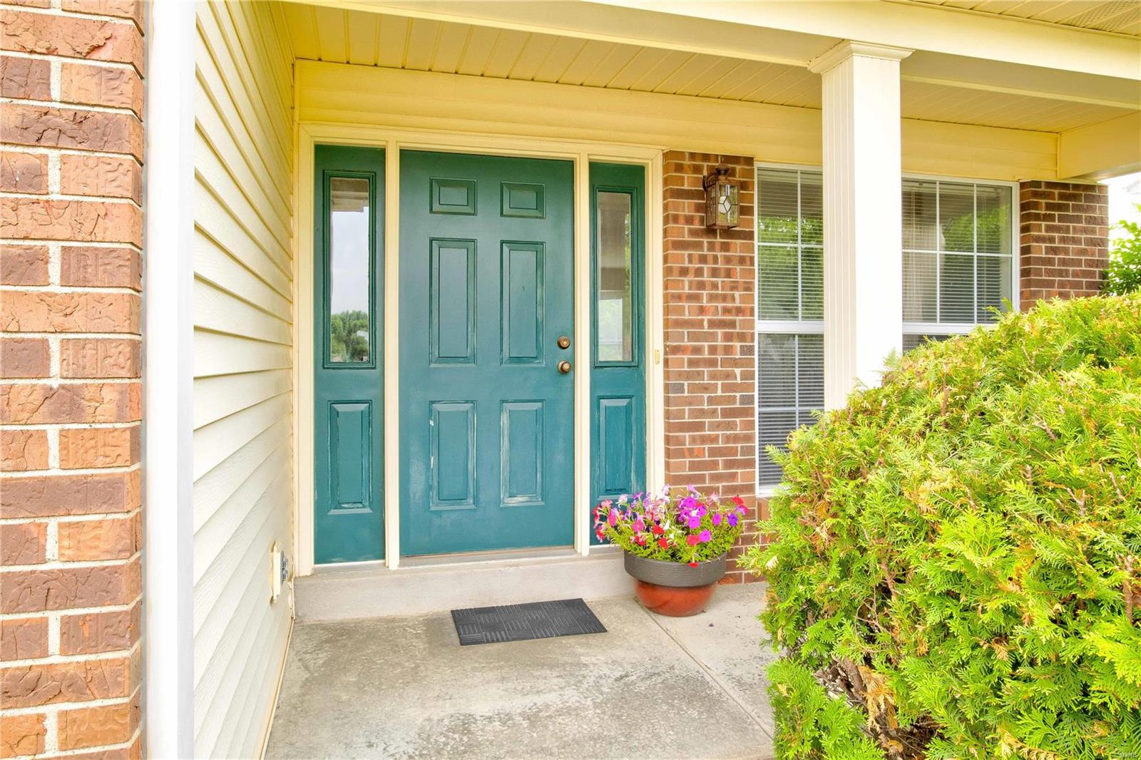 Homes for sale in Saint Peters, MO | 561 Prentice Dr, Saint Peters, MO 63376 | MLS# MIS22042436