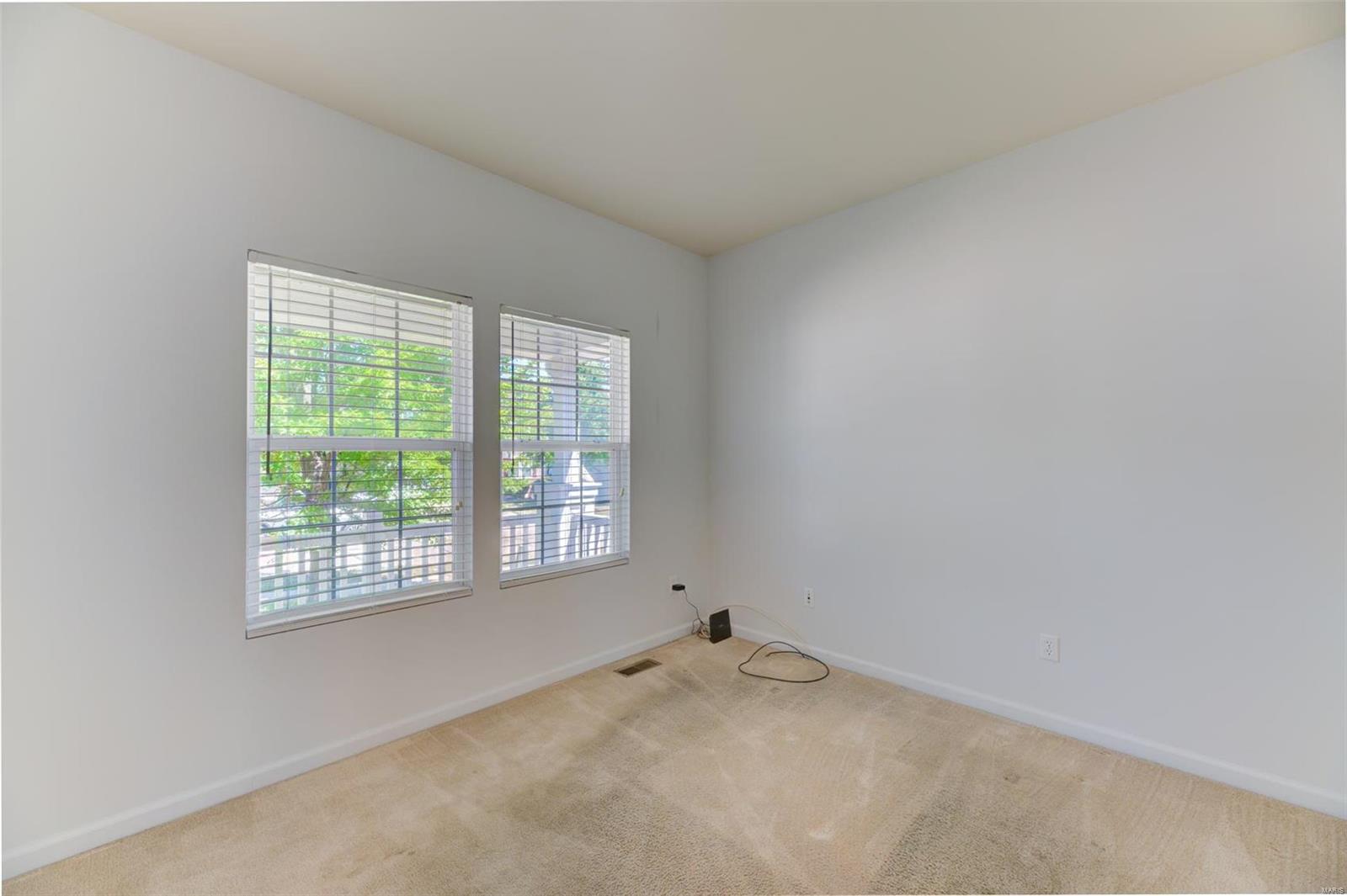 Homes for sale in Saint Charles, MO | 182 S Brighton Park Ct, Saint Charles, MO 63303 | MLS# MIS22043296