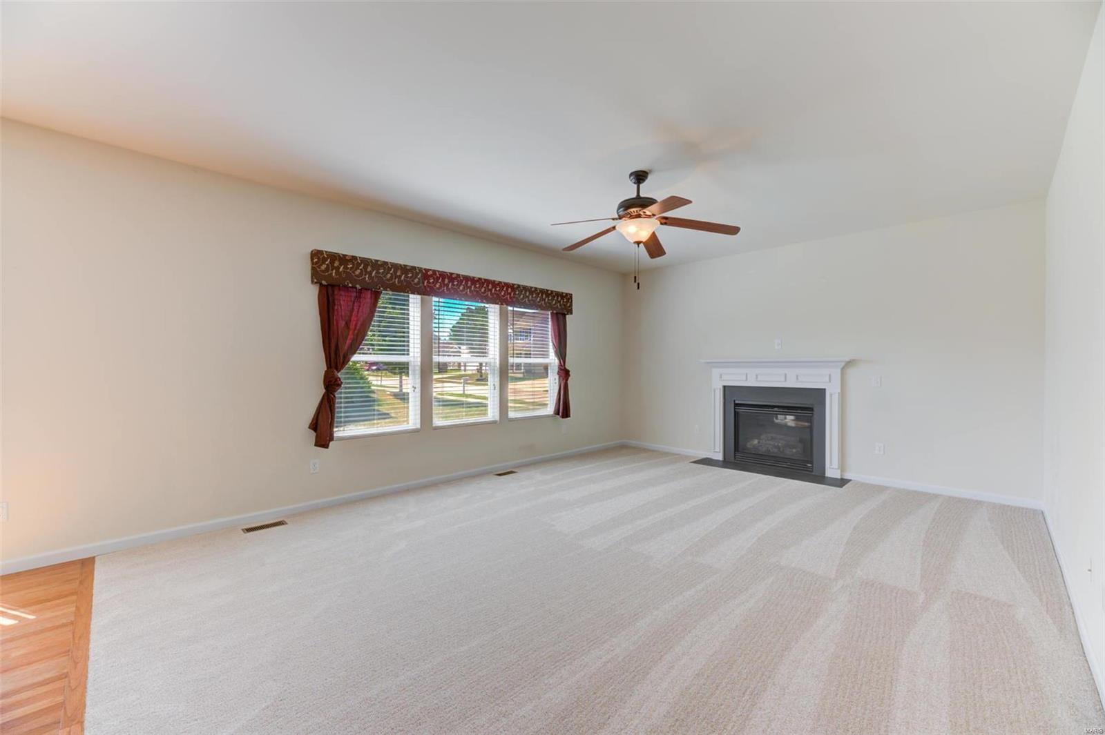 Homes for sale in Saint Charles, MO | 182 S Brighton Park Ct, Saint Charles, MO 63303 | MLS# MIS22043296