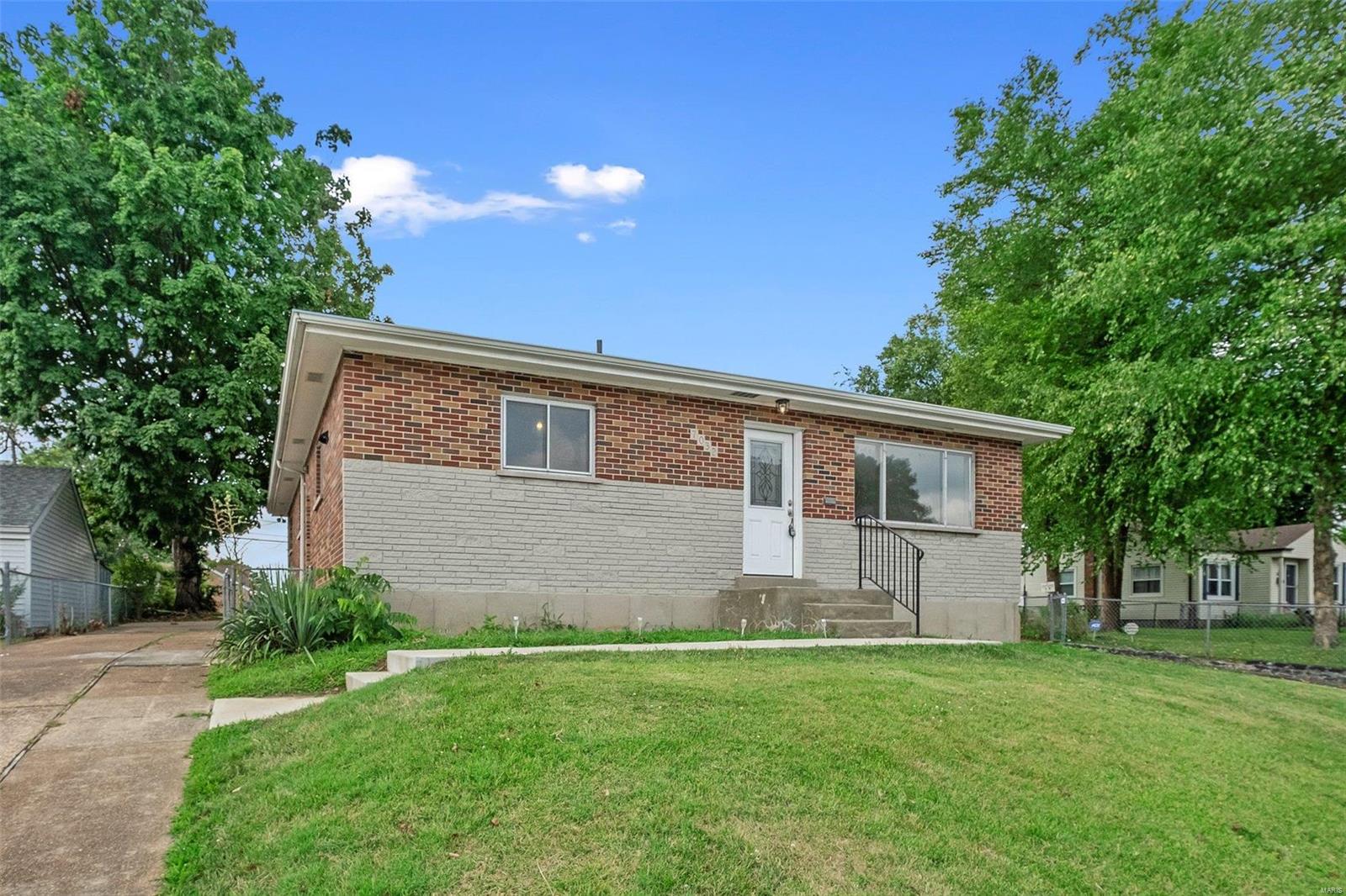 Homes for sale in Saint Louis, MO | 7032 Lansdowne Ave, Saint Louis, MO 63109 | MLS# MIS22047497