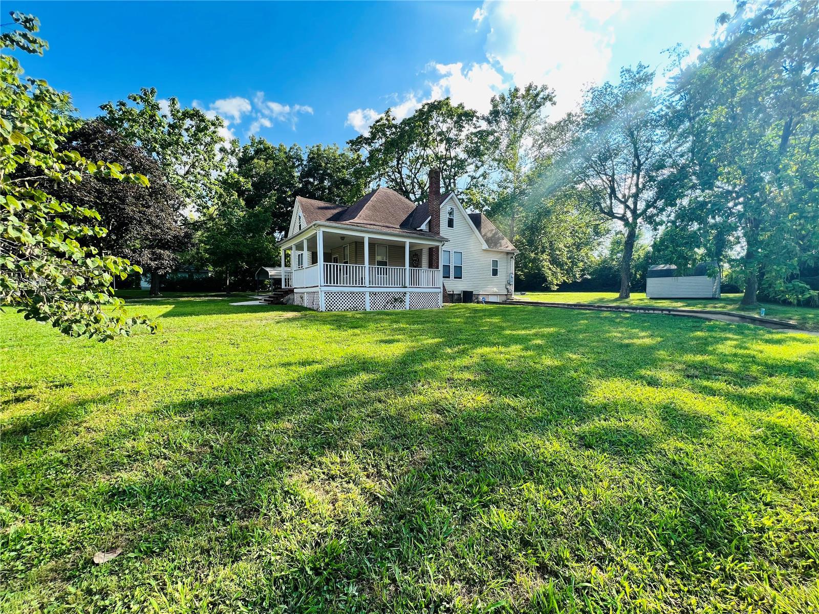 Homes for sale in Cuba, MO | 108 N Springfield St, Cuba, MO 65453 | MLS# MIS22055501