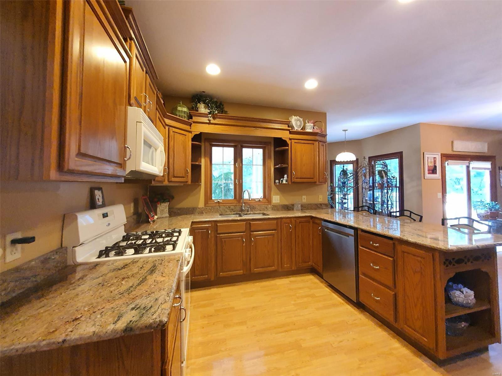 Homes for sale in Troy, IL | 112 Steven Dr, Troy, IL 62294 | MLS# MIS22058794