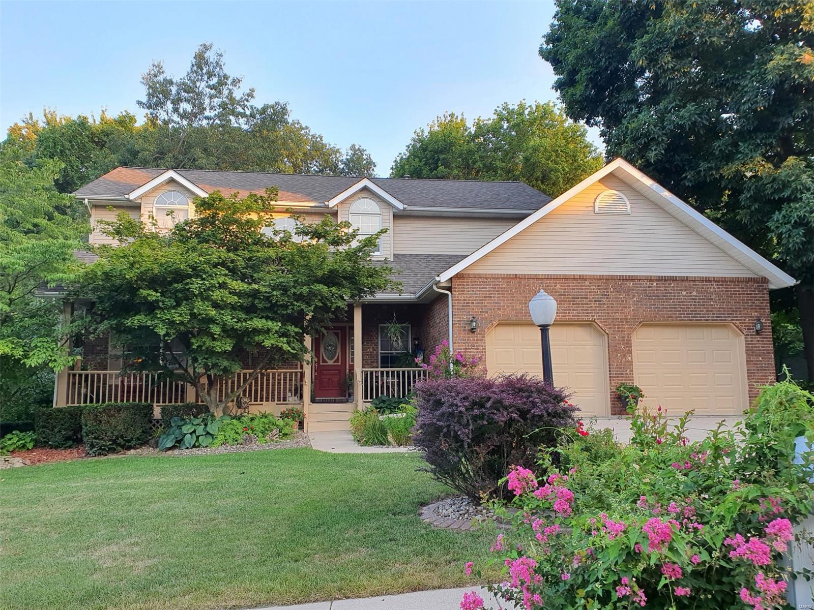 Homes for sale in Troy, IL | 112 Steven Dr, Troy, IL 62294 | MLS# MIS22058794