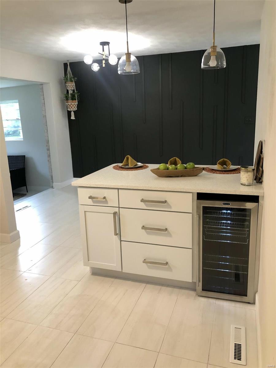 Homes for sale in Belleville, IL | 403 N Michigan Ave, Belleville, IL 62221 | MLS# MIS22058877