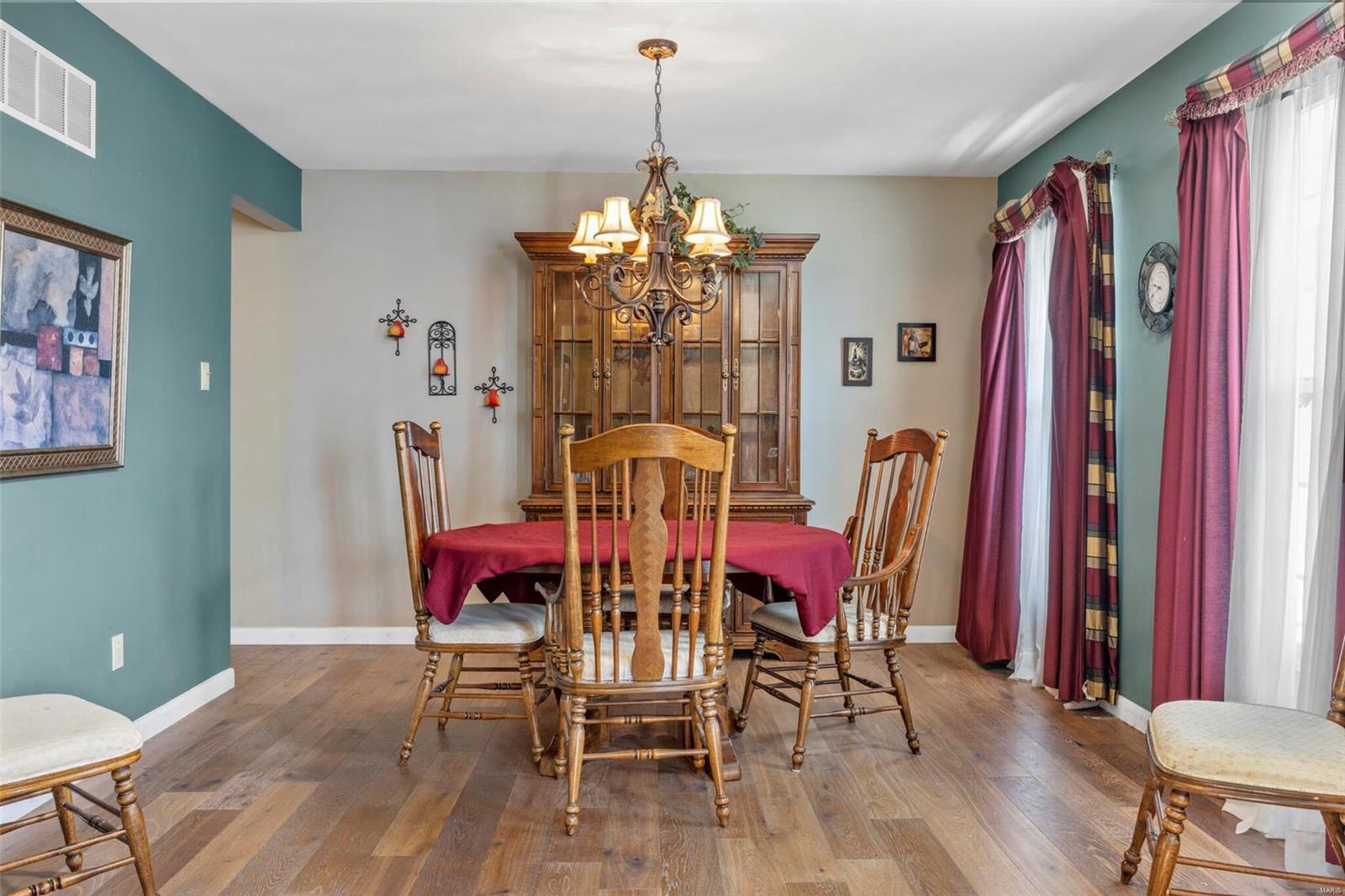 Homes for sale in Saint Peters, MO | 179 Abington Dr, Saint Peters, MO 63376 | MLS# MIS22059965