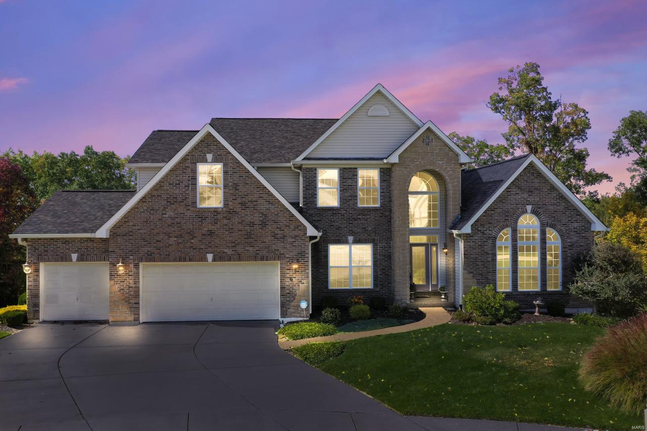 1st image of 6 Crestwyck Ct, Lake Saint Louis, MO 63367 | MLS# MIS22065594