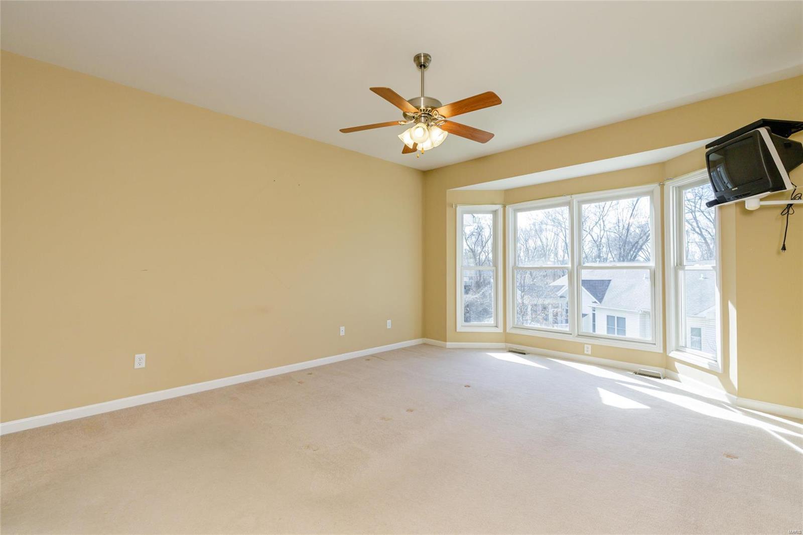Homes for sale in Saint Charles, MO | 304 Gullane Dr, Saint Charles, MO 63301 | MLS# MIS23003219