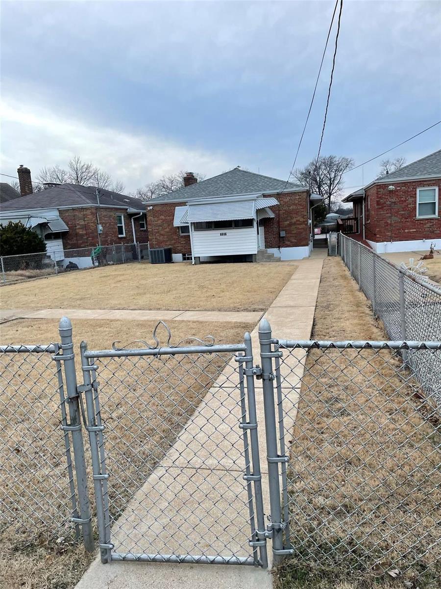 Homes for sale in Saint Louis, MO | 6916 Hampton Ave, Saint Louis, MO 63109 | MLS# MIS23005652