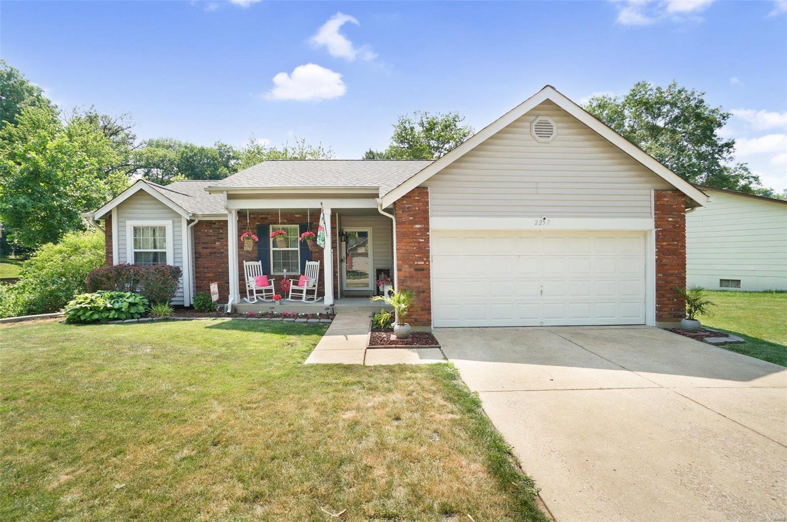 Homes for sale in Saint Charles, MO | 2257 Graystone Dr, Saint Charles, MO 63303 | MLS# MIS23032341