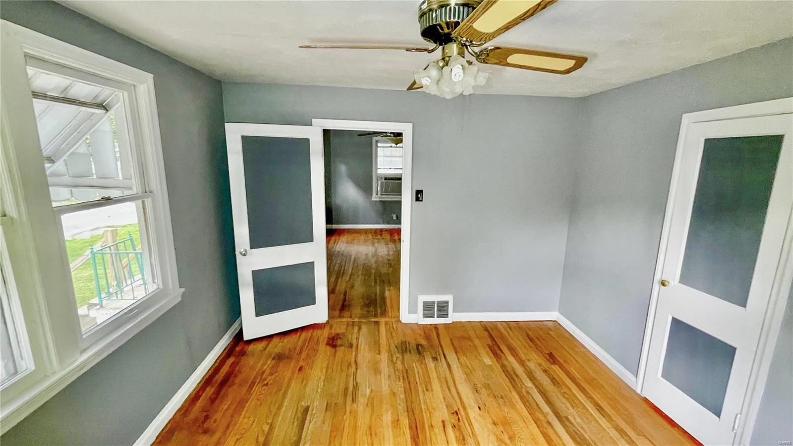 Homes for sale in Saint Louis, MO | 3219 Coles Ave, Saint Louis, MO 63114 | MLS# MIS23033220