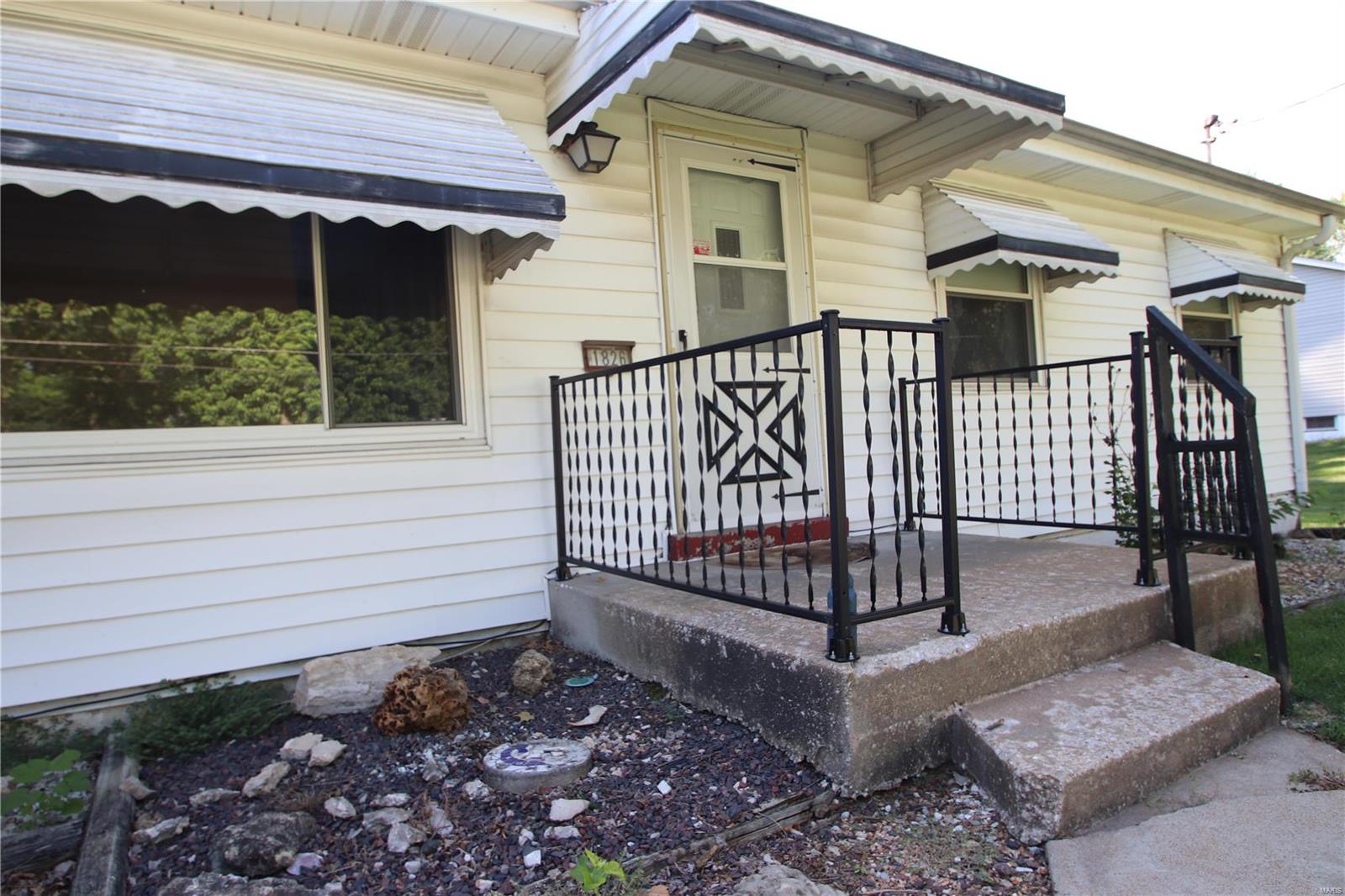 Homes for sale in Saint Peters, MO | 1826 Elm Tree St, Saint Peters, MO 63376 | MLS# MIS23039493