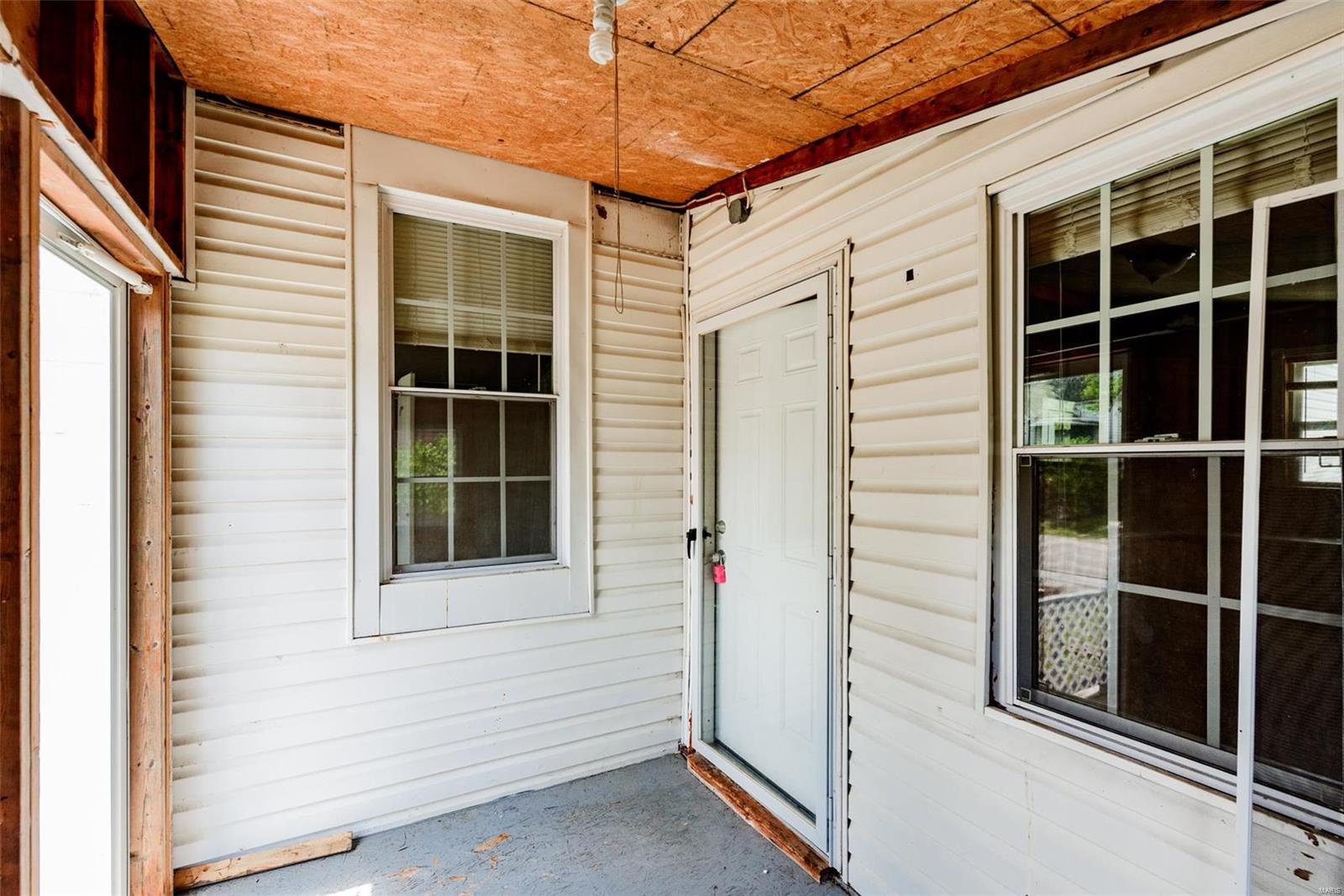 Homes for sale in Saint Louis, MO | 215 Weiss Ave, Saint Louis, MO 63125 | MLS# MIS23041398