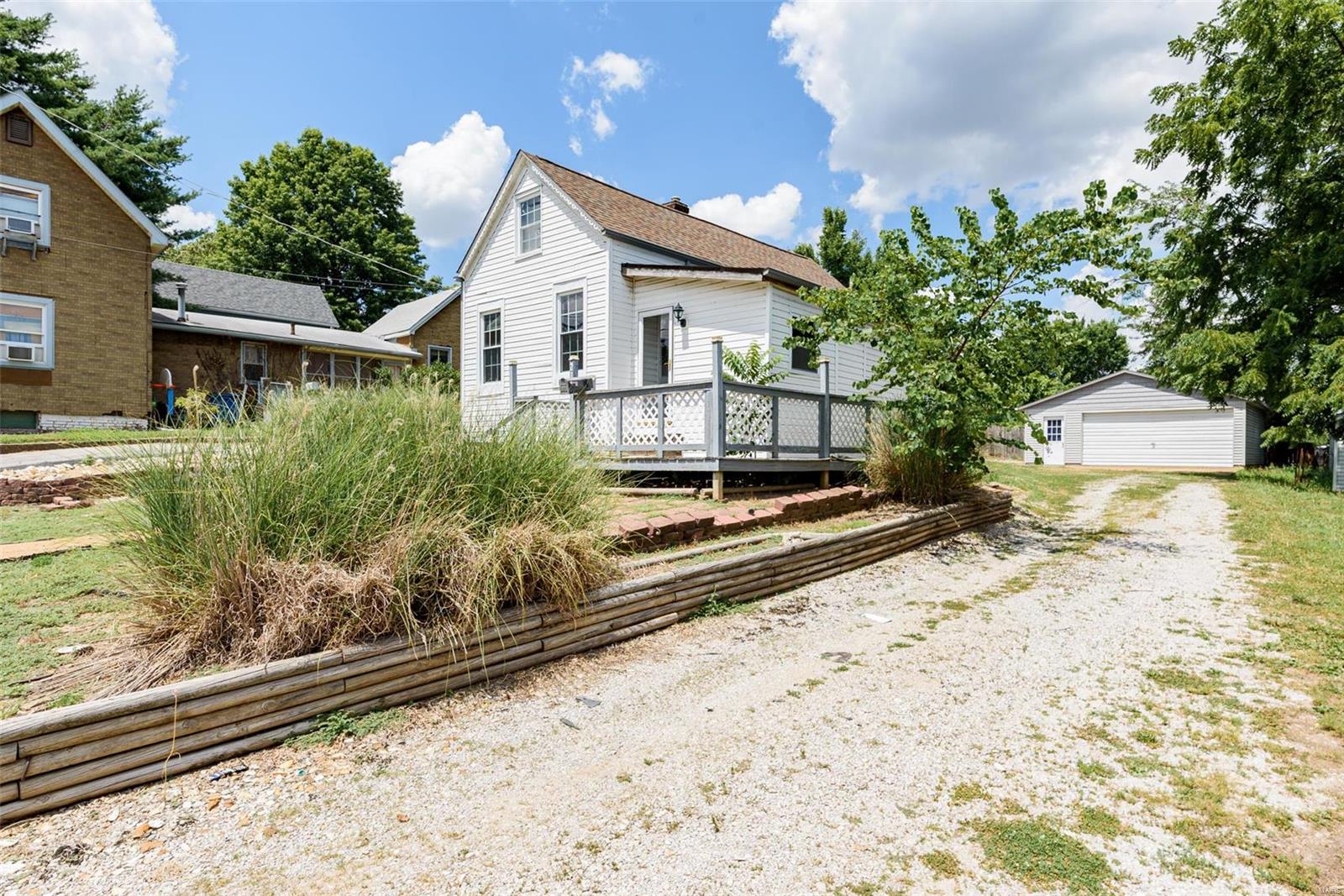 Homes for sale in Saint Louis, MO | 215 Weiss Ave, Saint Louis, MO 63125 | MLS# MIS23041398