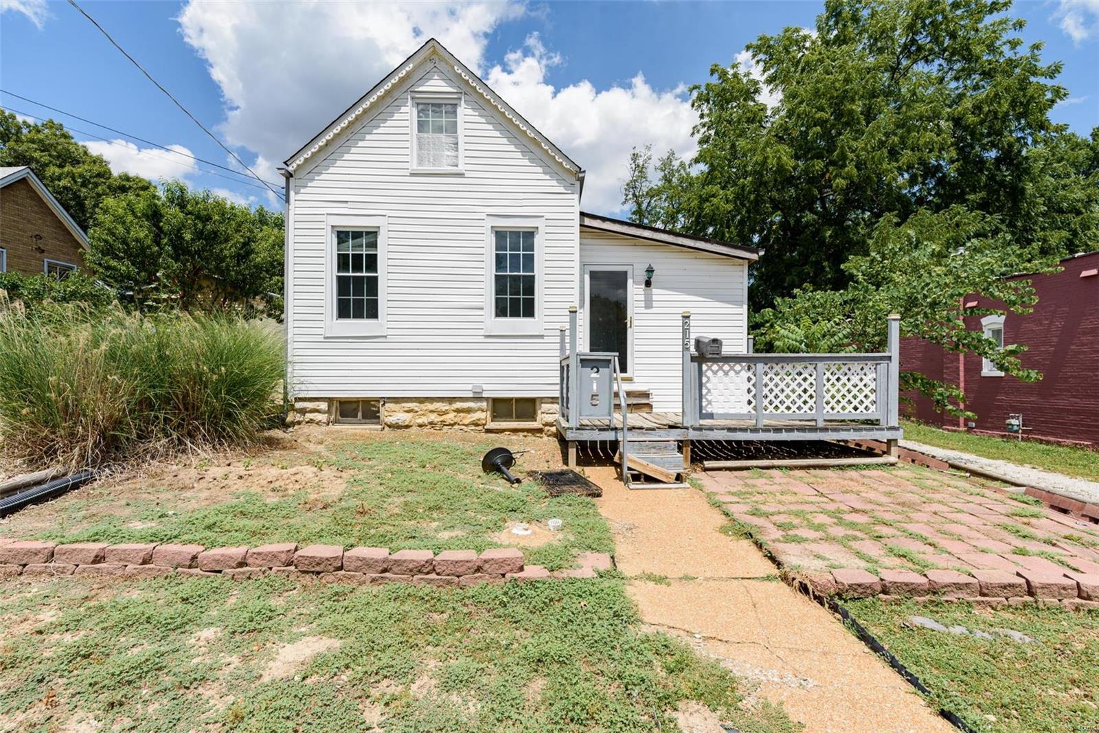 Homes for sale in Saint Louis, MO | 215 Weiss Ave, Saint Louis, MO 63125 | MLS# MIS23041398
