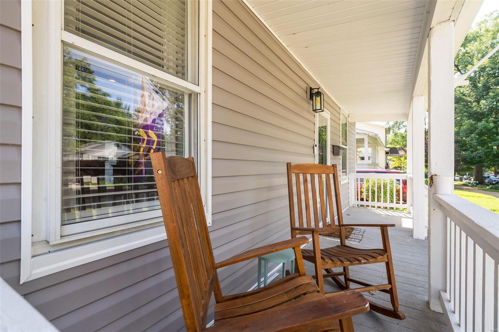 Homes for sale in Saint Louis, MO | 7132 Lindenwood Pl, Saint Louis, MO 63109 | MLS# MIS23041987