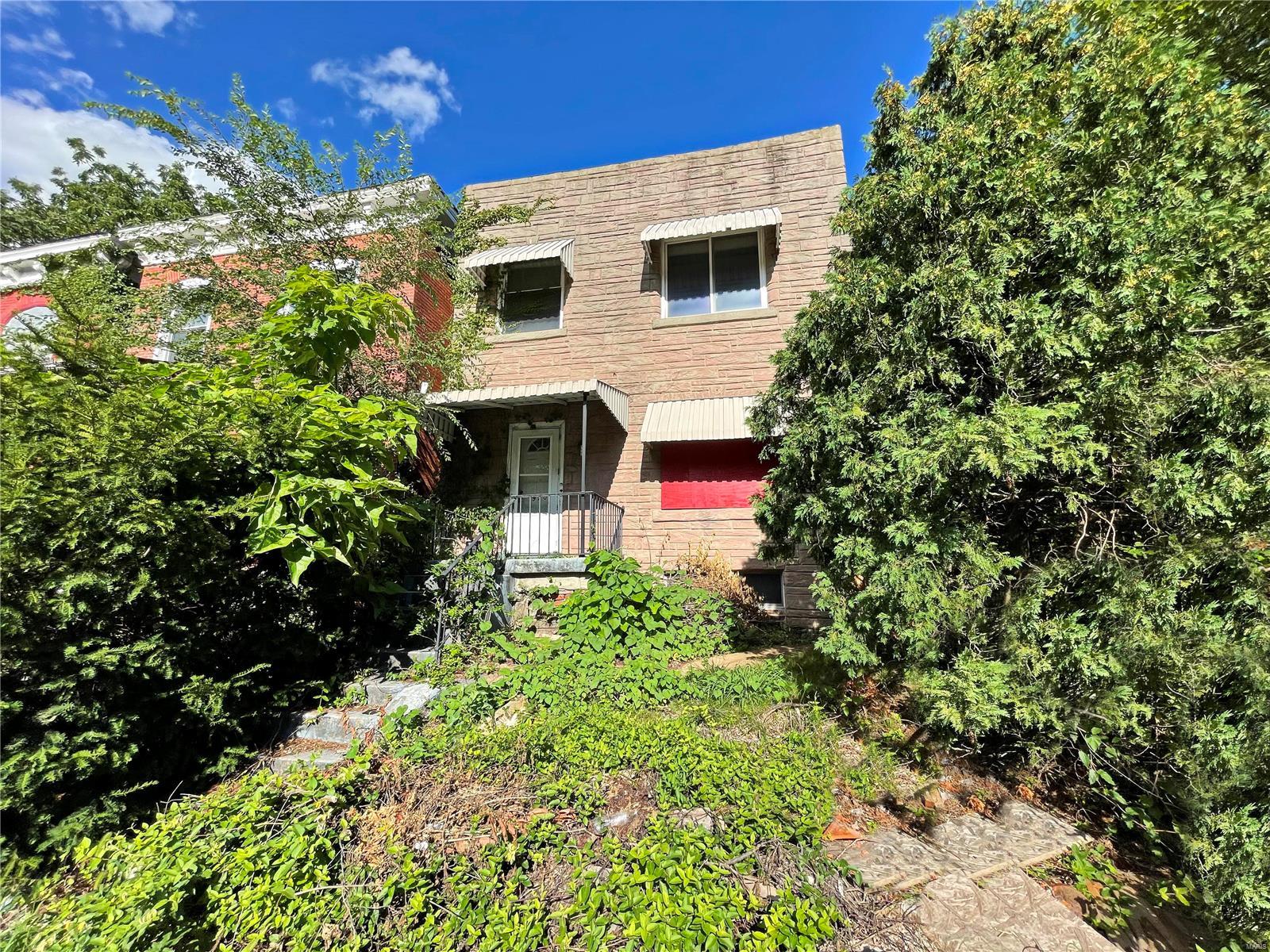 Homes for sale in Saint Louis, MO | 920 Bayard Ave, Saint Louis, MO 63108 | MLS# MIS23046991