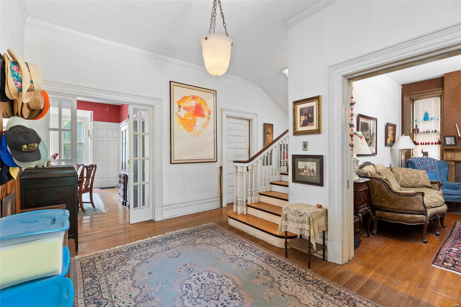 4th image of 34 Waterman Pl, Saint Louis, MO 63112 | MLS# MIS23057413