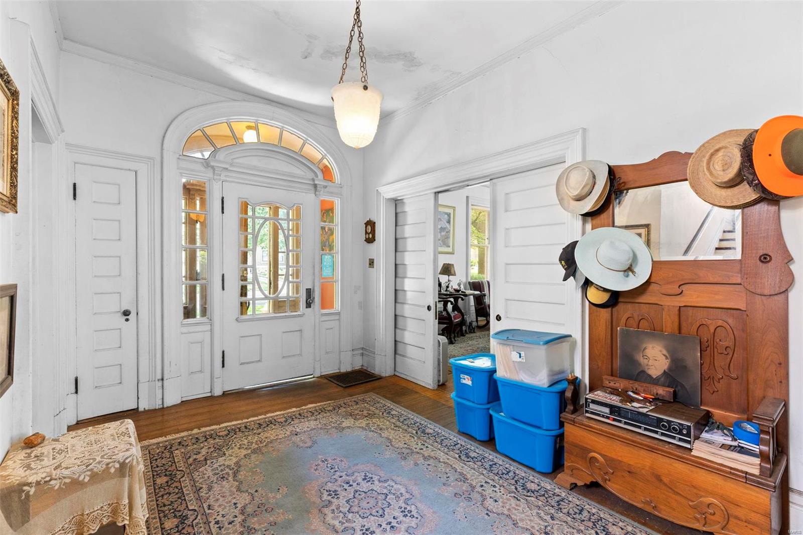 5th image of 34 Waterman Pl, Saint Louis, MO 63112 | MLS# MIS23057413