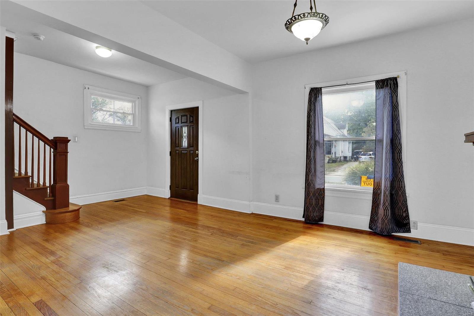 Homes for sale in Saint Louis, MO | 643 Marshall Ave, Saint Louis, MO 63119 | MLS# MIS23061918