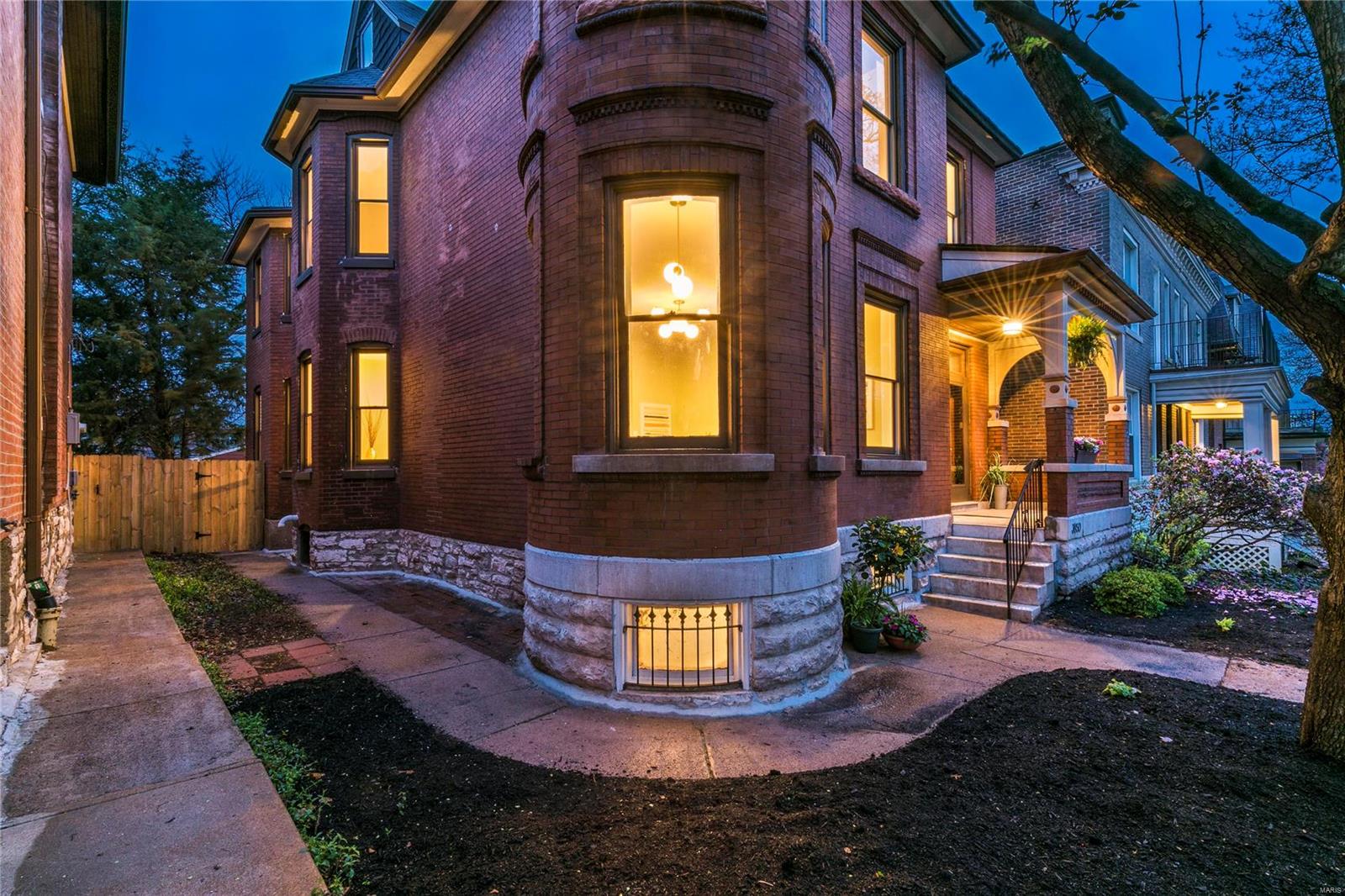 4th image of 3850 Arsenal St, Saint Louis, MO 63116 | MLS# MIS23064705